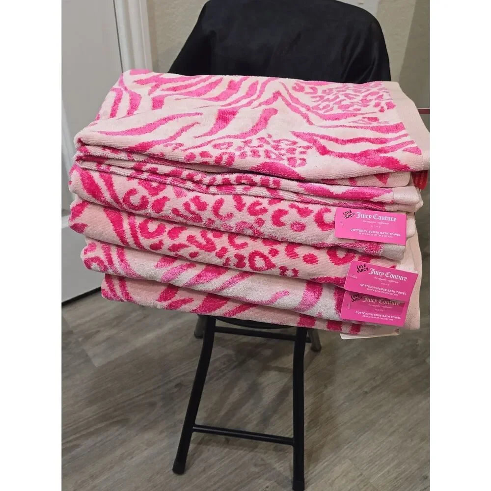 Juicy Couture Home Pink Leopord Zebra Animal Print Plush Bath & Hand Towel Set